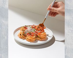 How Many Calories Should You Eat Per Day?