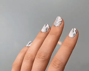 water marble nails manicure